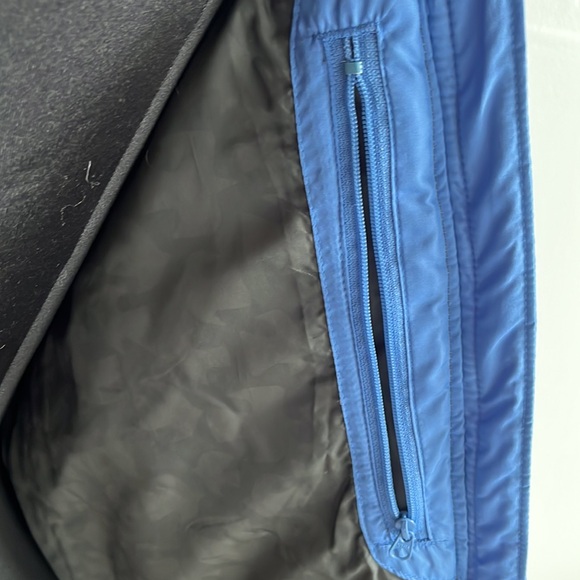 3/$15 Women’s medium Columbia jacket - Picture 9 of 15